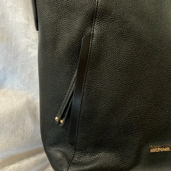 Michael Kors Large Evie Hobo Bag EUC - Picture 4 of 13